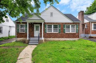 8911 Shawnee Lane, Overland, MO 63114