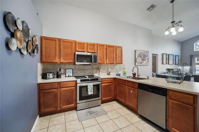 244 PALOMA DRIVE, Davenport, FL 33837