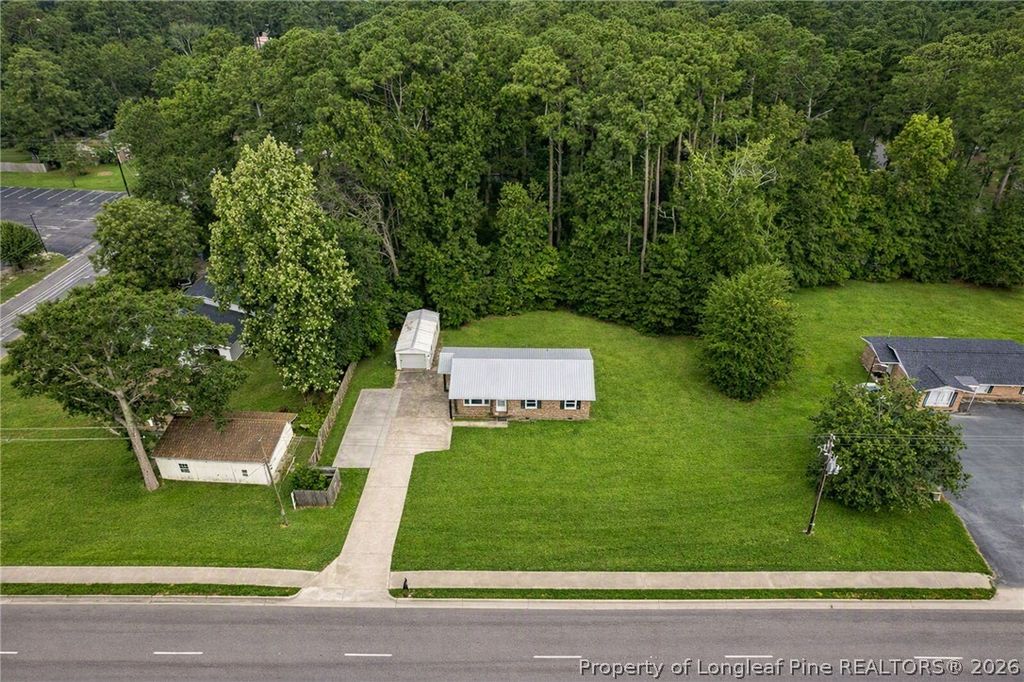 581 N Reilly Road, Fayetteville, NC 28303 — photo 2