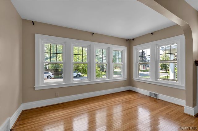 333 North Drive, Buffalo, NY 14216