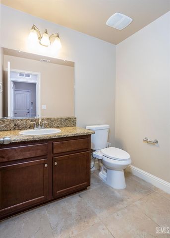 10206 Hillgate Avenue, Bakersfield, CA 93311