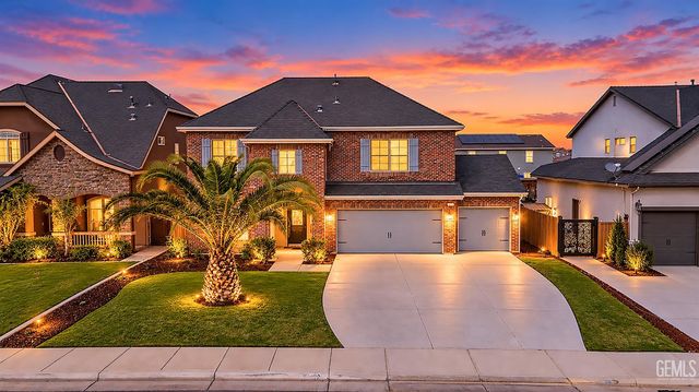 10206 Hillgate Avenue, Bakersfield, CA 93311