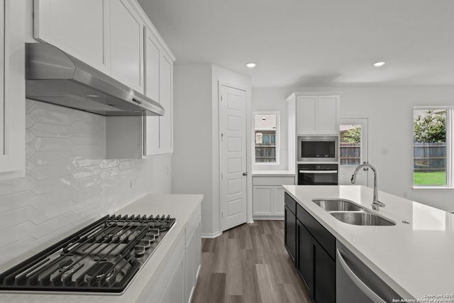 10047 Hombourg Road, Schertz, TX 78154