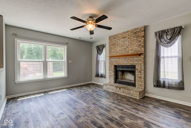 4859 Pineleigh Place, Greenwood, IN 46143