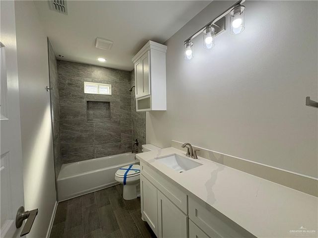 1109 Altuve Drive, Edinburg, TX 78570