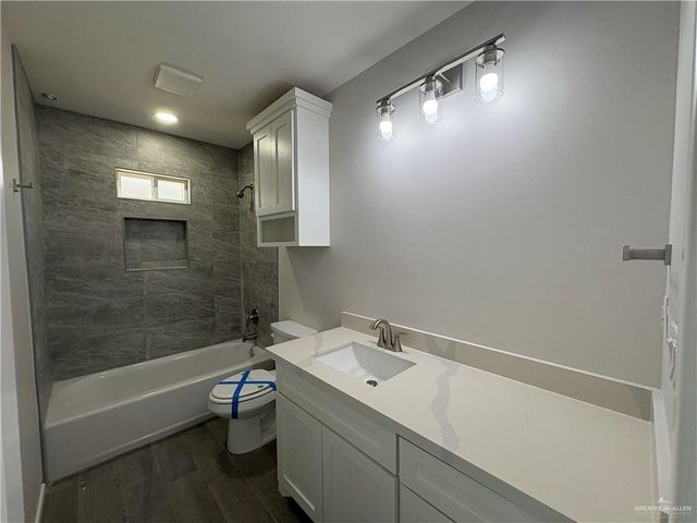 1109 Altuve Drive, Edinburg, TX 78570