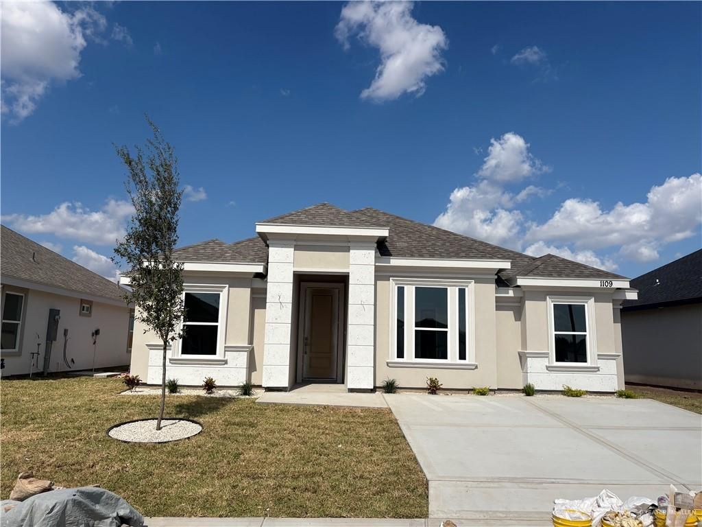 1109 Altuve Drive, Edinburg, TX 78570