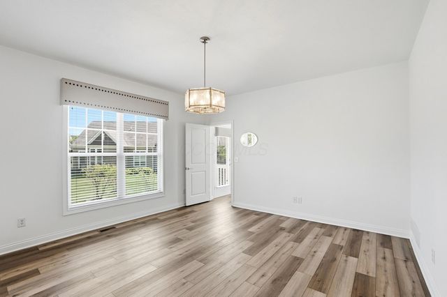 8886 Winemack Lane, Dublin, OH 43016