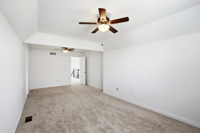 8886 Winemack Lane, Dublin, OH 43016