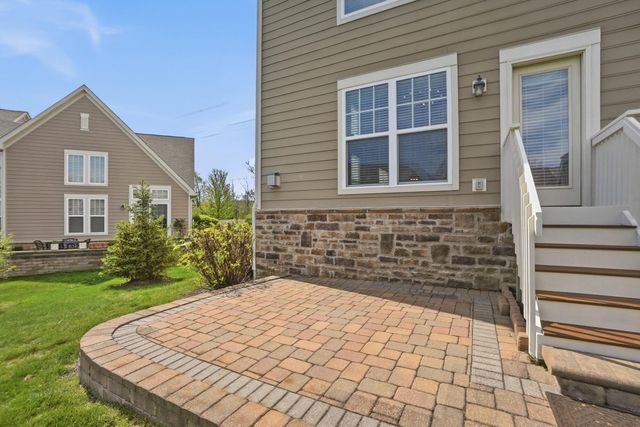 8886 Winemack Lane, Dublin, OH 43016
