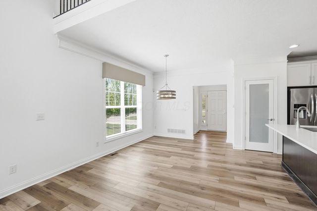 8886 Winemack Lane, Dublin, OH 43016