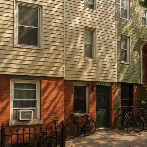 371 16th Street, New York City, NY 11215