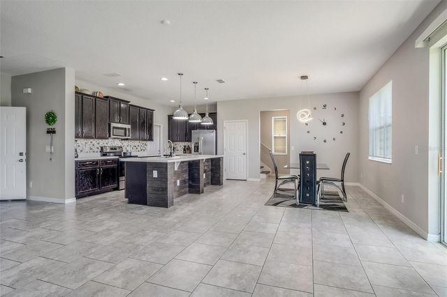 624 SARDINIA CIR, Davenport, FL 33837