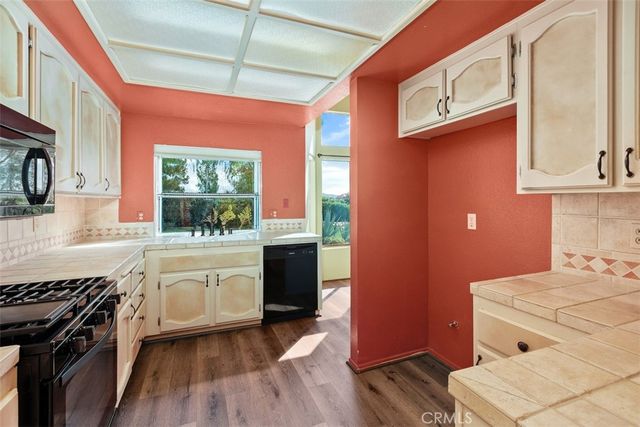 39622 Cedarwood Dr, Murrieta, CA 92563