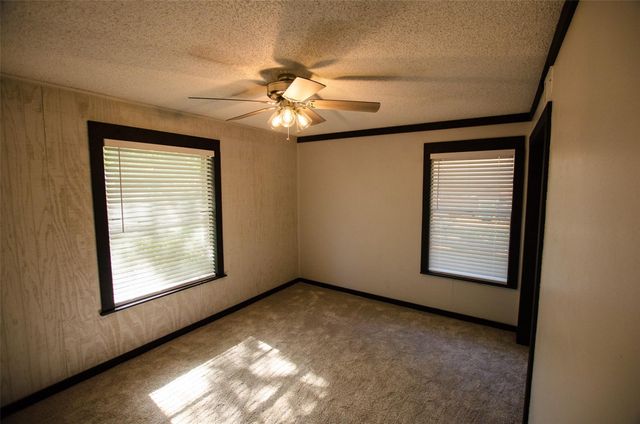 102 King Avenue, Howe, TX 75459