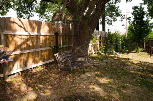 102 King Avenue, Howe, TX 75459