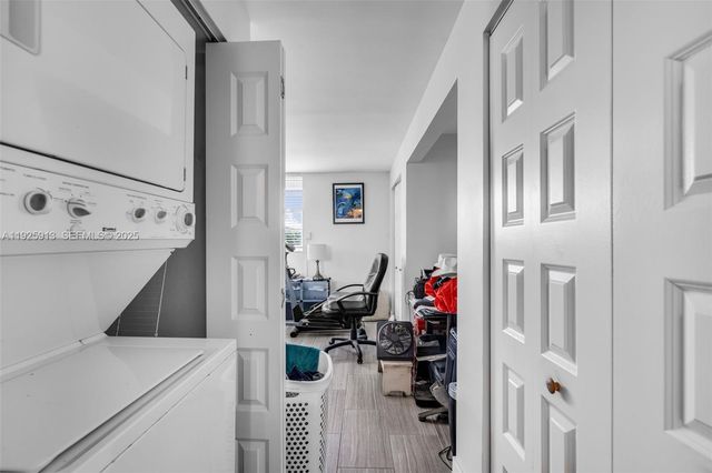 141 SE 3rd avenue 101, Dania Beach, FL 33004