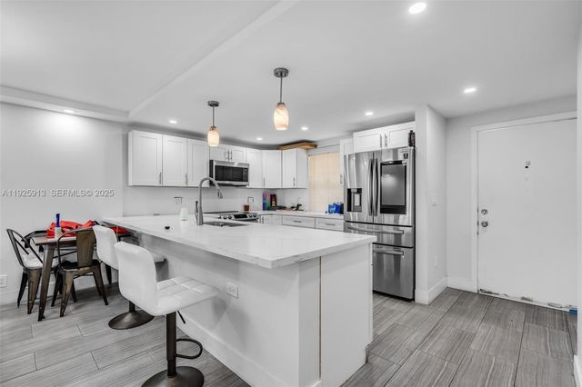 141 SE 3rd avenue 101, Dania Beach, FL 33004