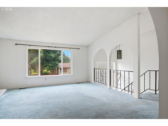 3705 Nw 1ST St, Gresham, OR 97030