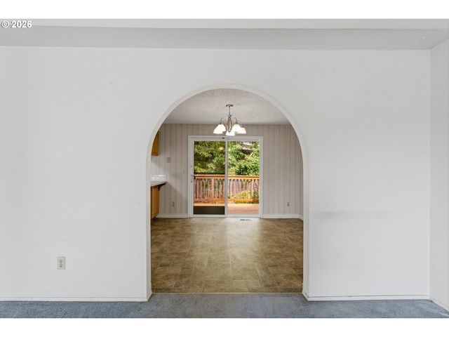 3705 Nw 1ST St, Gresham, OR 97030