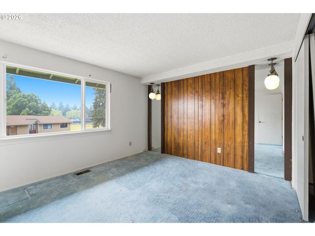 3705 Nw 1ST St, Gresham, OR 97030