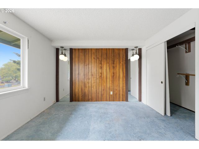 3705 Nw 1ST St, Gresham, OR 97030