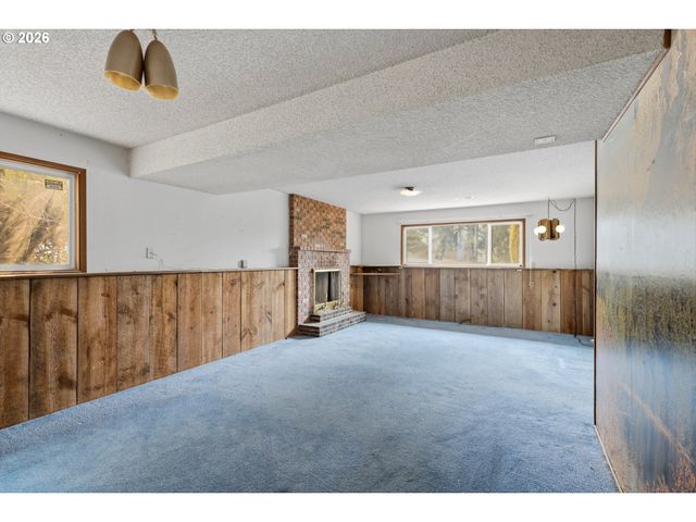 3705 Nw 1ST St, Gresham, OR 97030