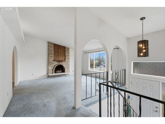 3705 Nw 1ST St, Gresham, OR 97030