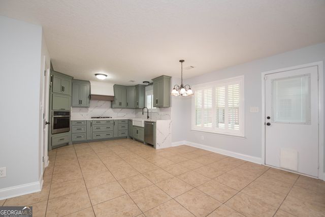 202 Northumberland Way, Warner Robins, GA 31088