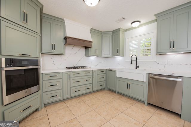 202 Northumberland Way, Warner Robins, GA 31088