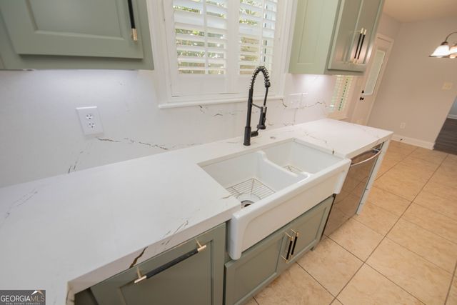 202 Northumberland Way, Warner Robins, GA 31088