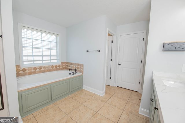 202 Northumberland Way, Warner Robins, GA 31088
