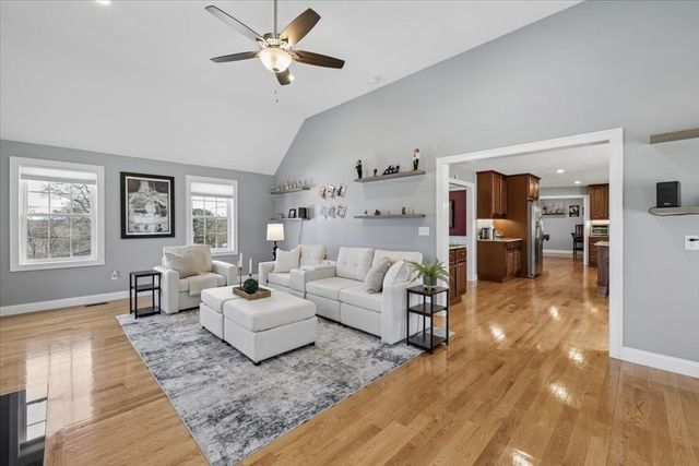 97 Gorham Street, Chelmsford, MA 01824