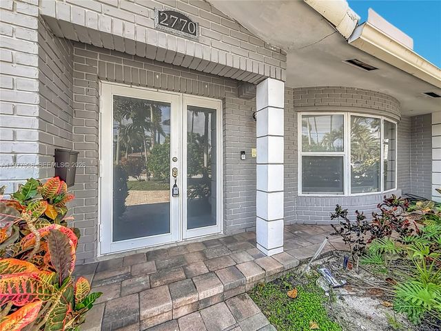 2770 NE 8th Ct, Pompano Beach, FL 33062