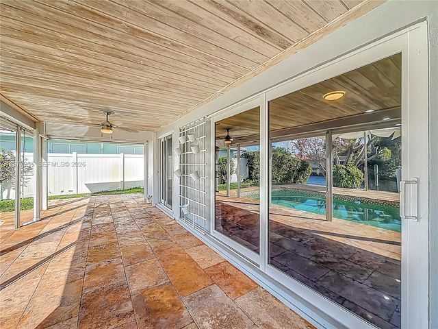 2770 NE 8th Ct, Pompano Beach, FL 33062