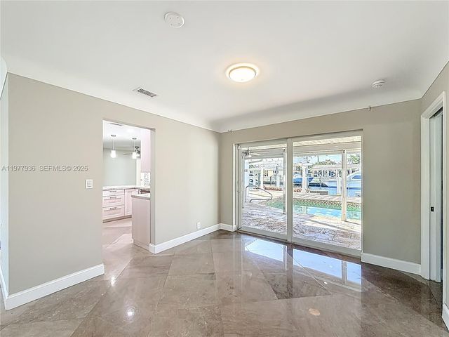 2770 NE 8th Ct, Pompano Beach, FL 33062