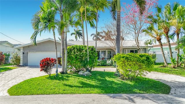 2770 NE 8th Ct, Pompano Beach, FL 33062