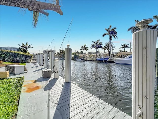 2770 NE 8th Ct, Pompano Beach, FL 33062