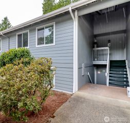 2949 Mile Hill Drive SE #C7, Port Orchard, WA 98366