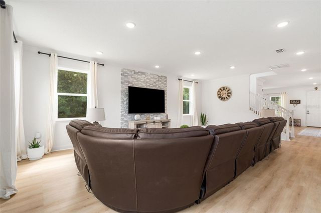 5419 SW 215 TERRACE, Newberry, FL 32669