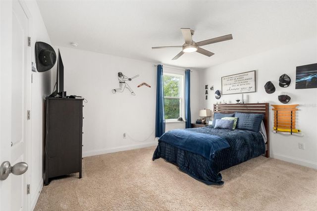 5419 SW 215 TERRACE, Newberry, FL 32669