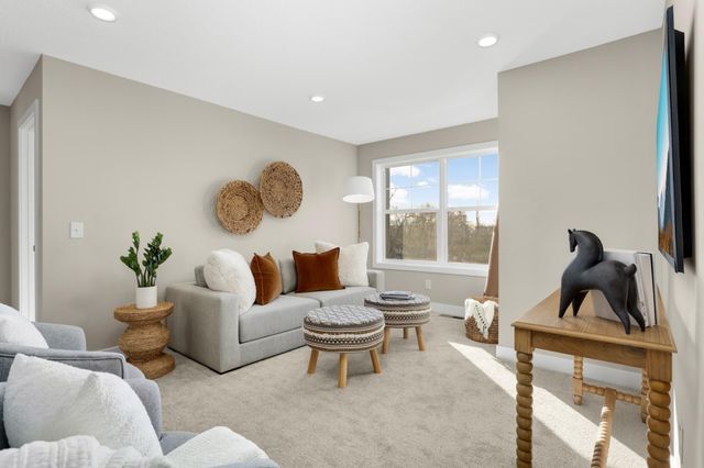 2164 Eustis, Roseville, MN 55113