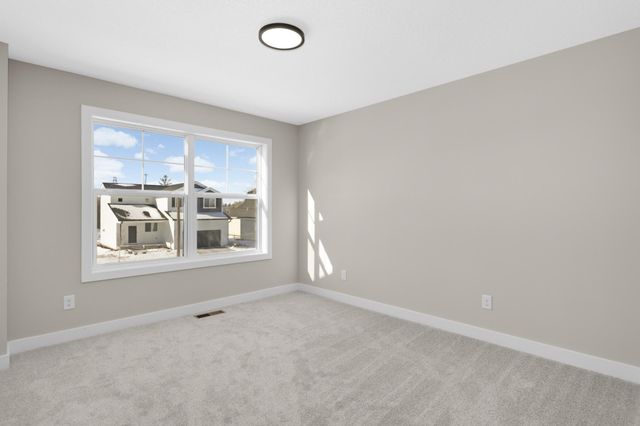 2164 Eustis, Roseville, MN 55113