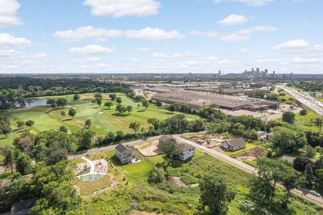 2164 Eustis, Roseville, MN 55113