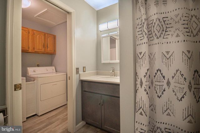 8 ABBEY COURT, Carlisle, PA 17015