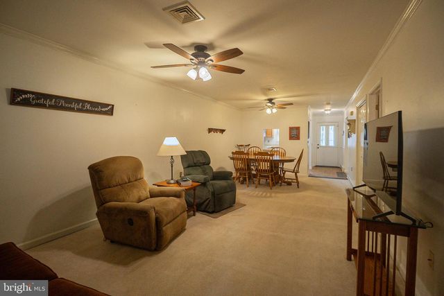 8 ABBEY COURT, Carlisle, PA 17015