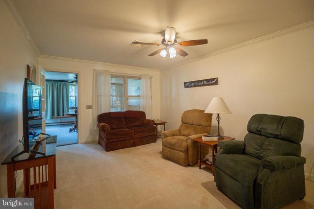 8 ABBEY COURT, Carlisle, PA 17015