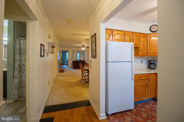 8 ABBEY COURT, Carlisle, PA 17015