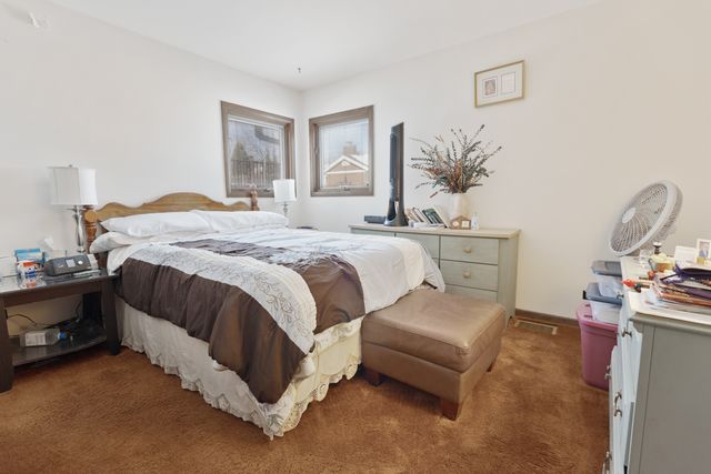 739 DELPHIA Avenue, Elk Grove Village, IL 60007