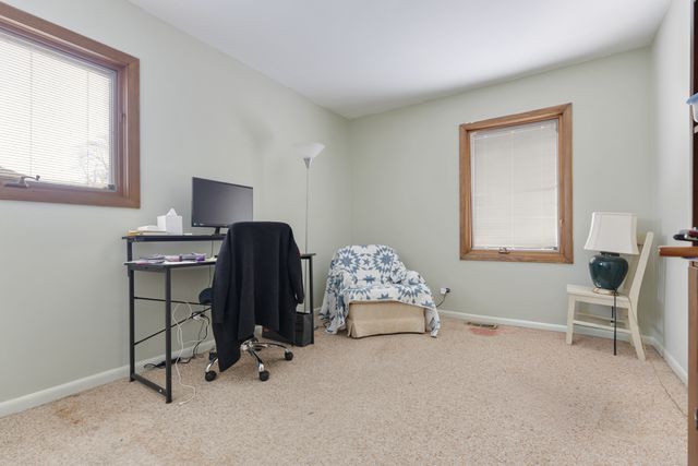 739 DELPHIA Avenue, Elk Grove Village, IL 60007